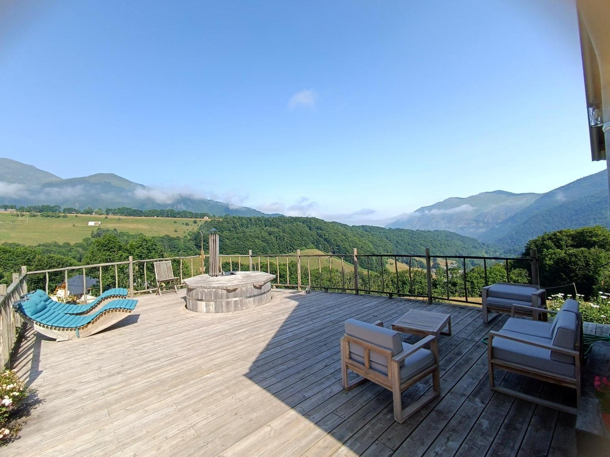 Le Panoramique Villa Campan Buitenkant foto